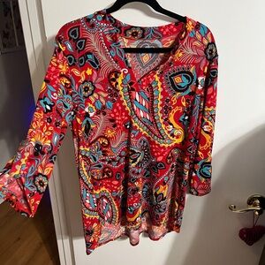 💝 1X/2X Colorful Paisley V-Neck Women's shirt